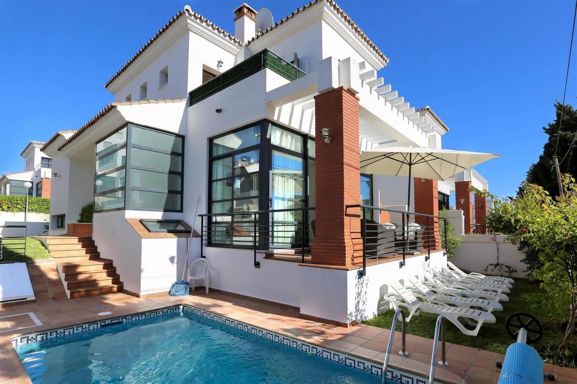 011 Bright And Spacious Villa With Private Pool Benalmádena Kültér fotó